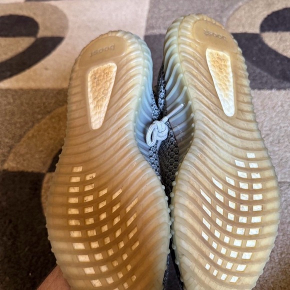 Yeezy 350 Ash Blue